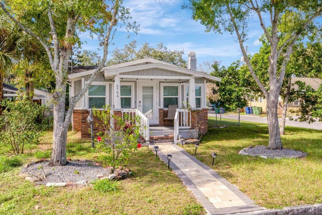 Cozy Bungalow With Patio & Grill, Private And Location Tampa Exterior foto